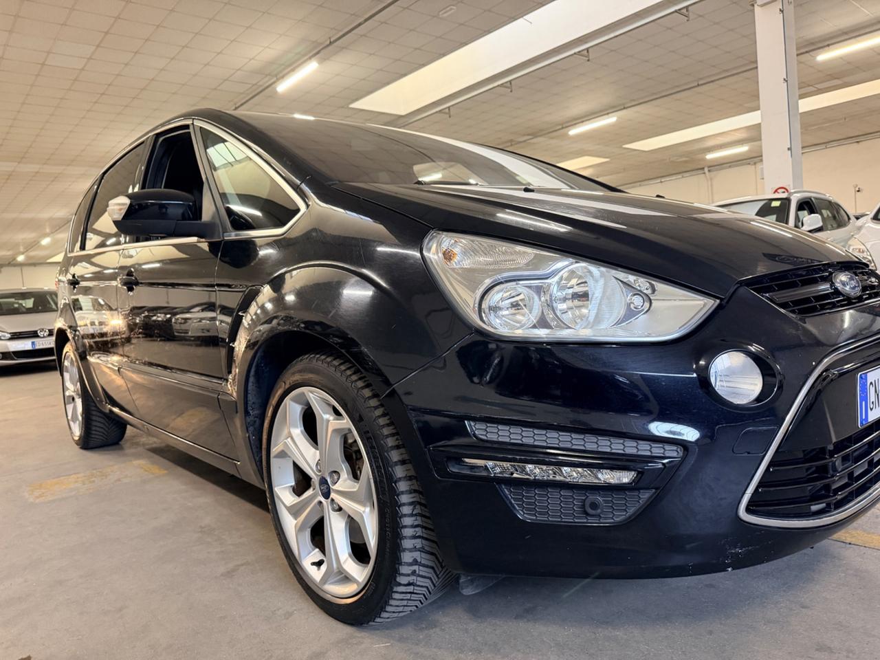 Ford S-Max 2.0 TDCi 140CV Powershift 7 posti Business Nav
