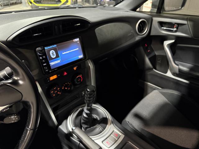 TOYOTA GT86 MANUALE RESTYLING