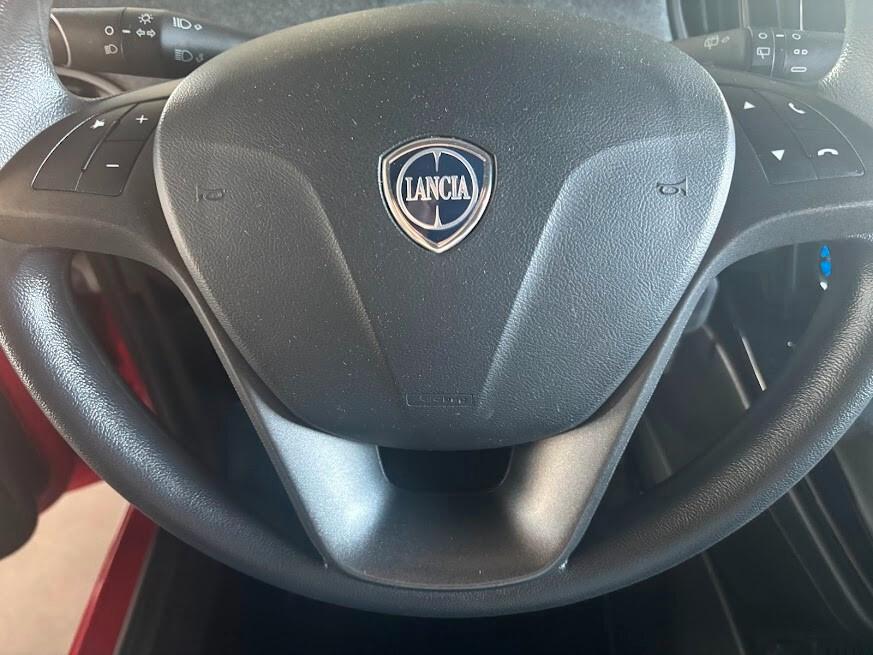 Lancia Ypsilon 1.0 5 porte Hybrid 50.000KM NEOPATENTATI