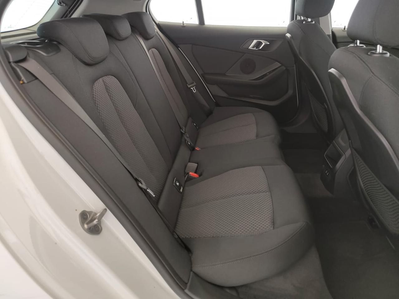 BMW 116d Business Advantage auto - IVA ESPOSTA