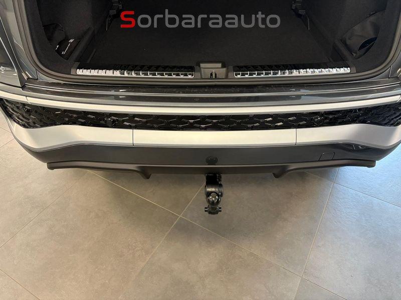 Audi Q3 TFSI 110 kW mHEV S tronic S Line edition.