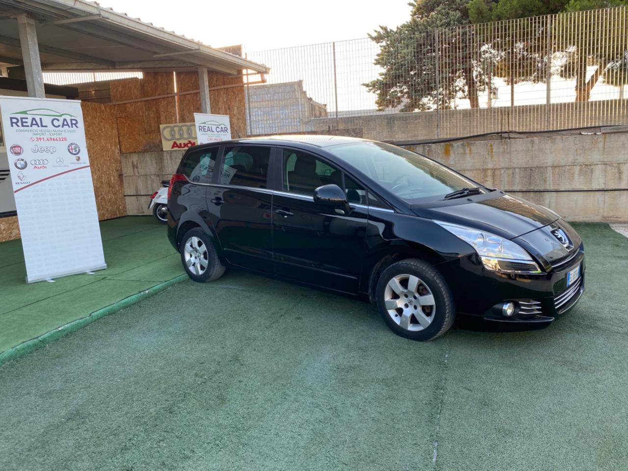 Peugeot 5008 1.6 HDi 112CV Allure Anno 2012