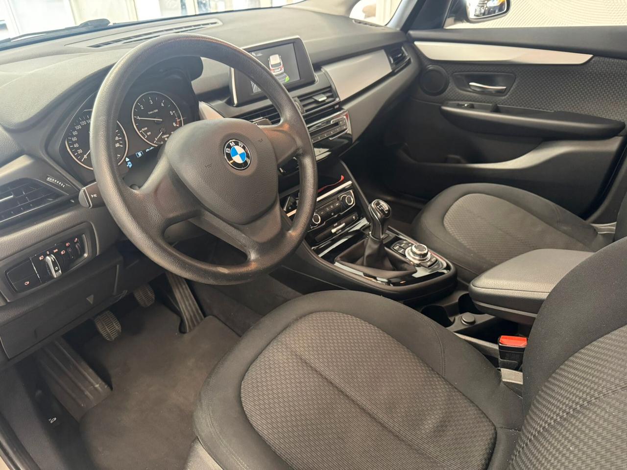 Bmw 2er Active Tourer 216d Luxury