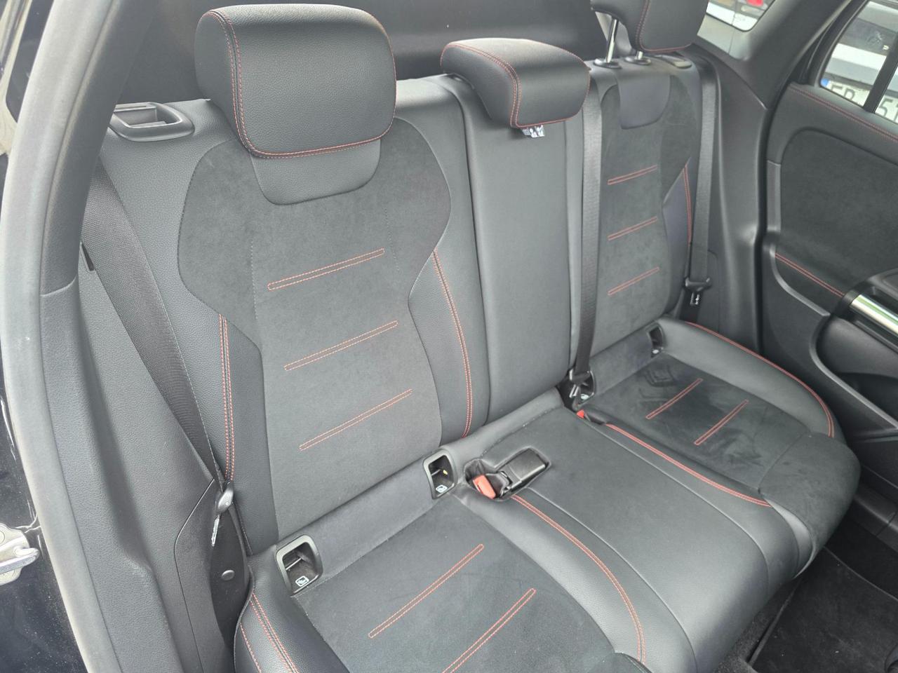 Mercedes GLA 180 d Premium auto