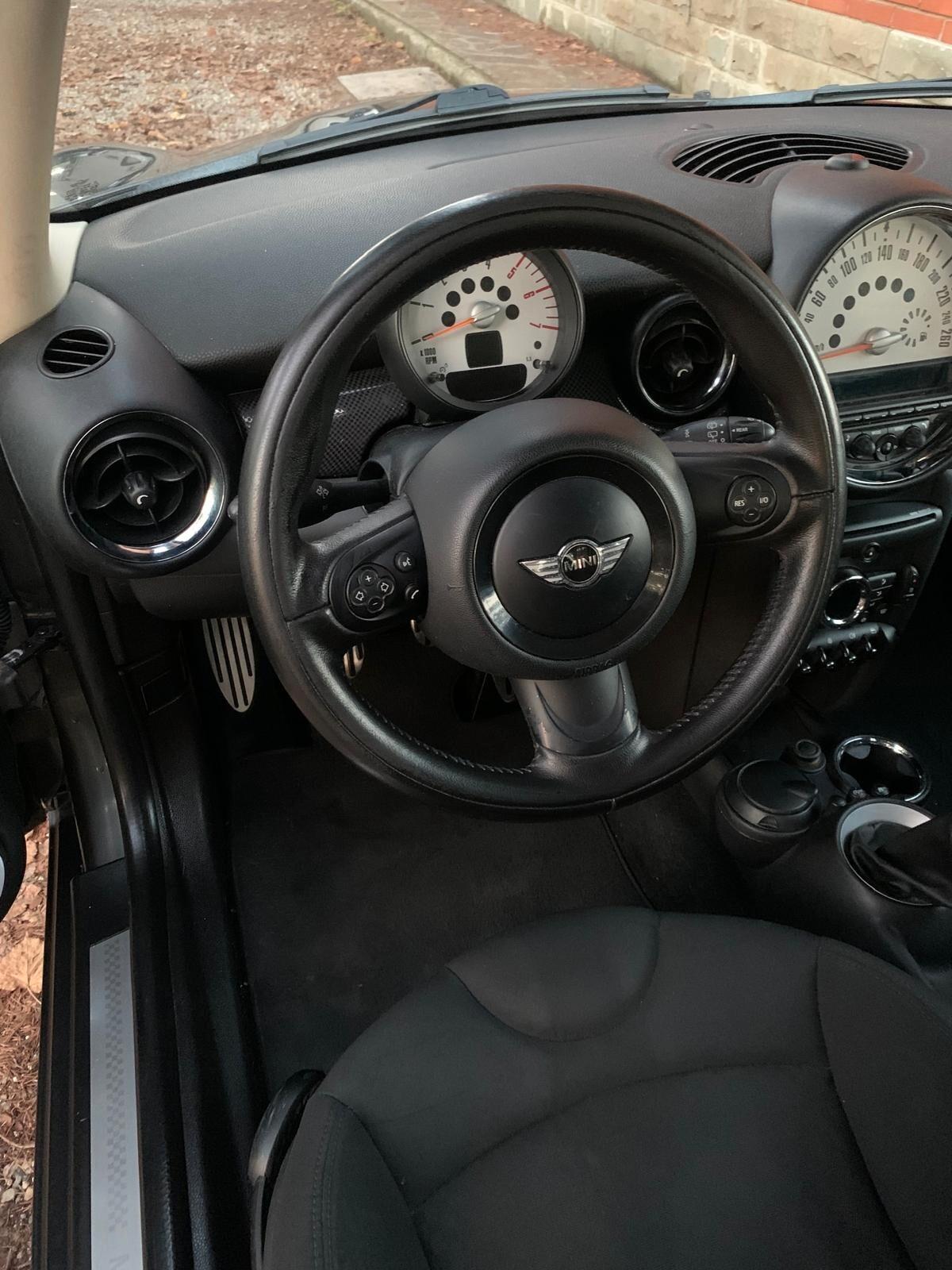 Mini Cooper SD manuale