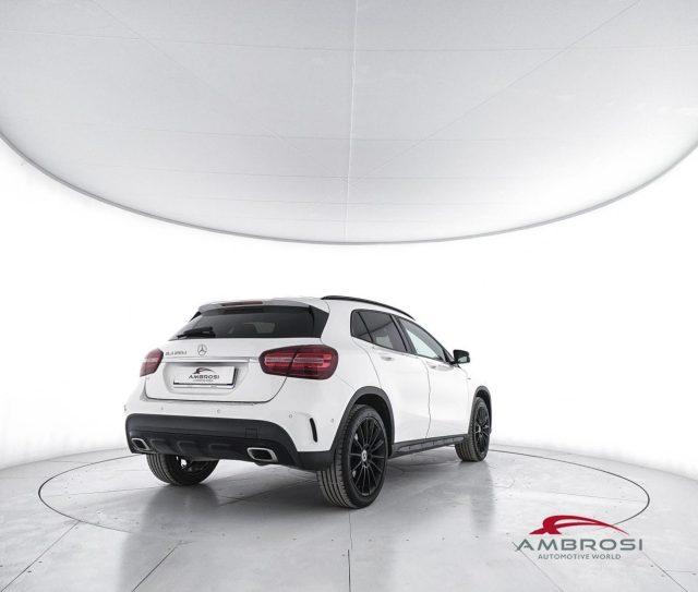 MERCEDES-BENZ GLA 200 CDI 200 d Automatic Night Edition