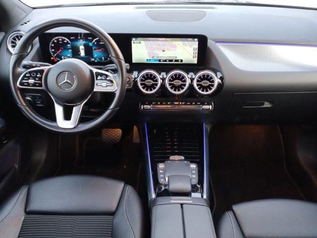 MERCEDES-BENZ GLA 200 d Automatic Sport