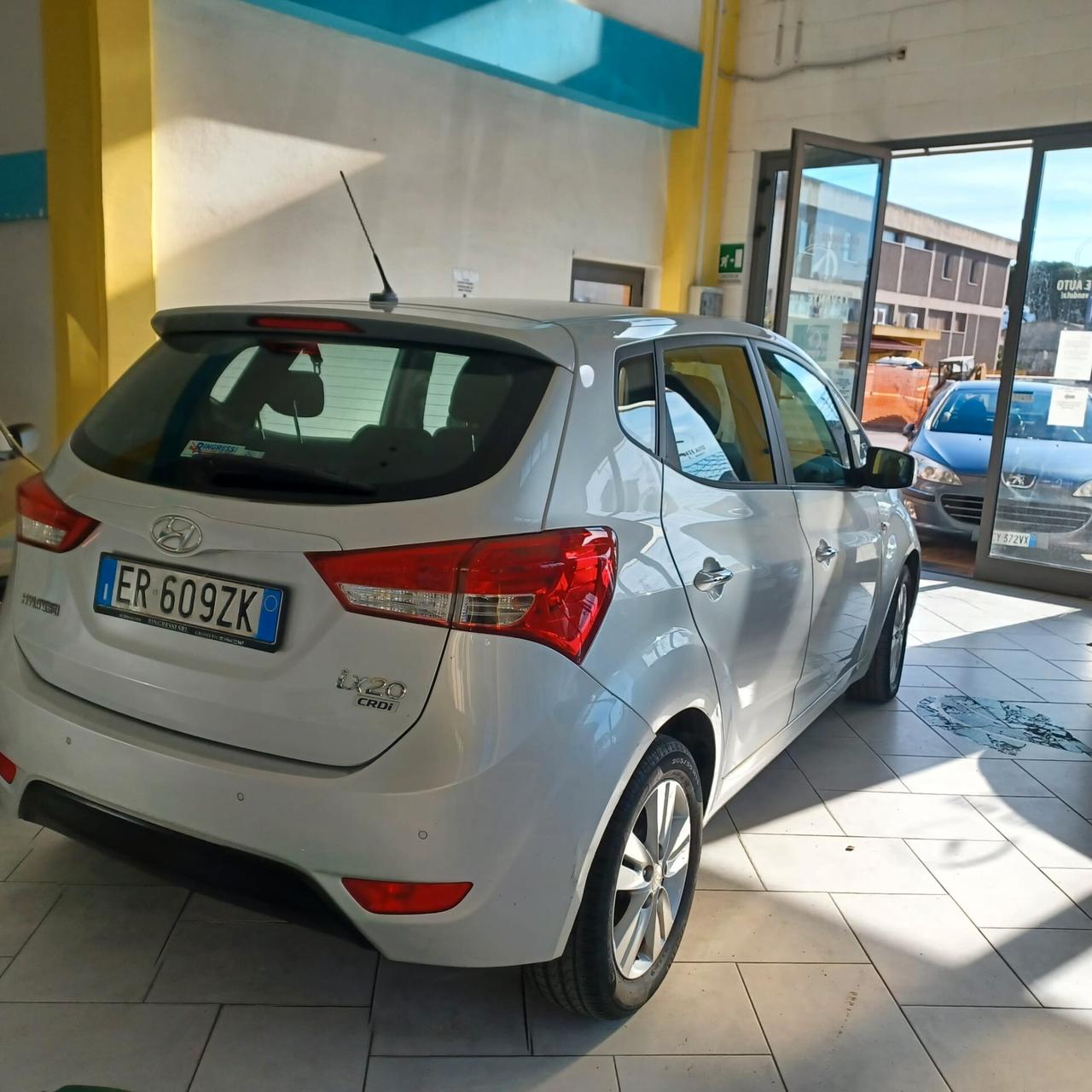 SEMBRA NUOVA 133.188 KM HYUNDAI IX20 1.4 TDI