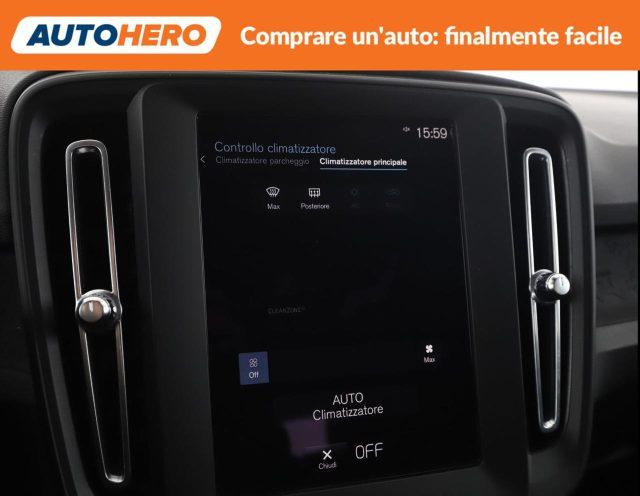 VOLVO XC40 T2 Momentum Core