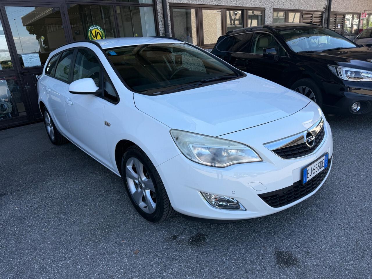 Opel Astra 1.6 115CV Sports Tourer Cosmo