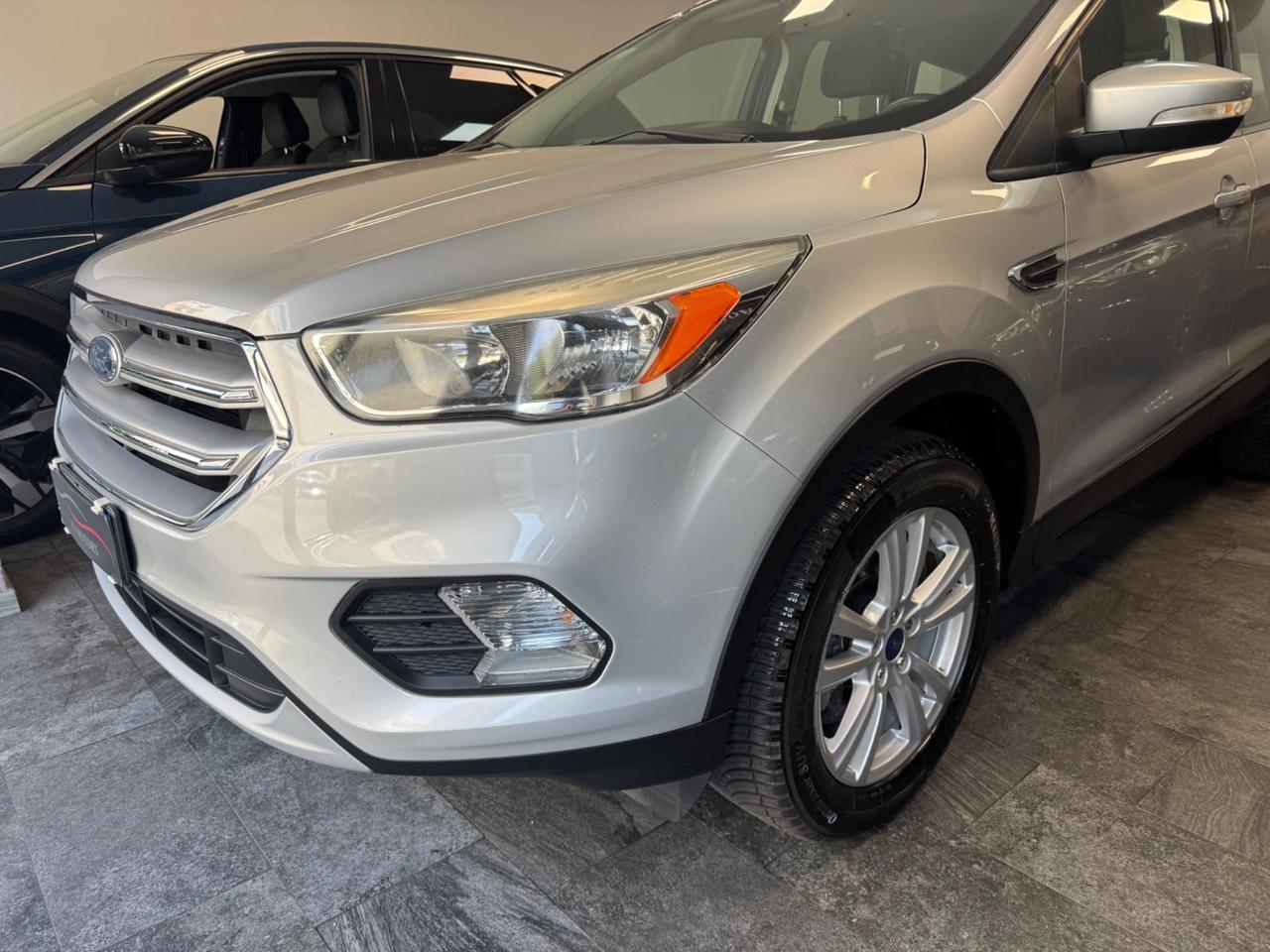 Ford Kuga 1.5 TDCI 120 CV S&S 2WD Titanium