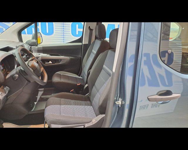 FIAT Doblo Passo Lungo 1.5 d 130cv auto