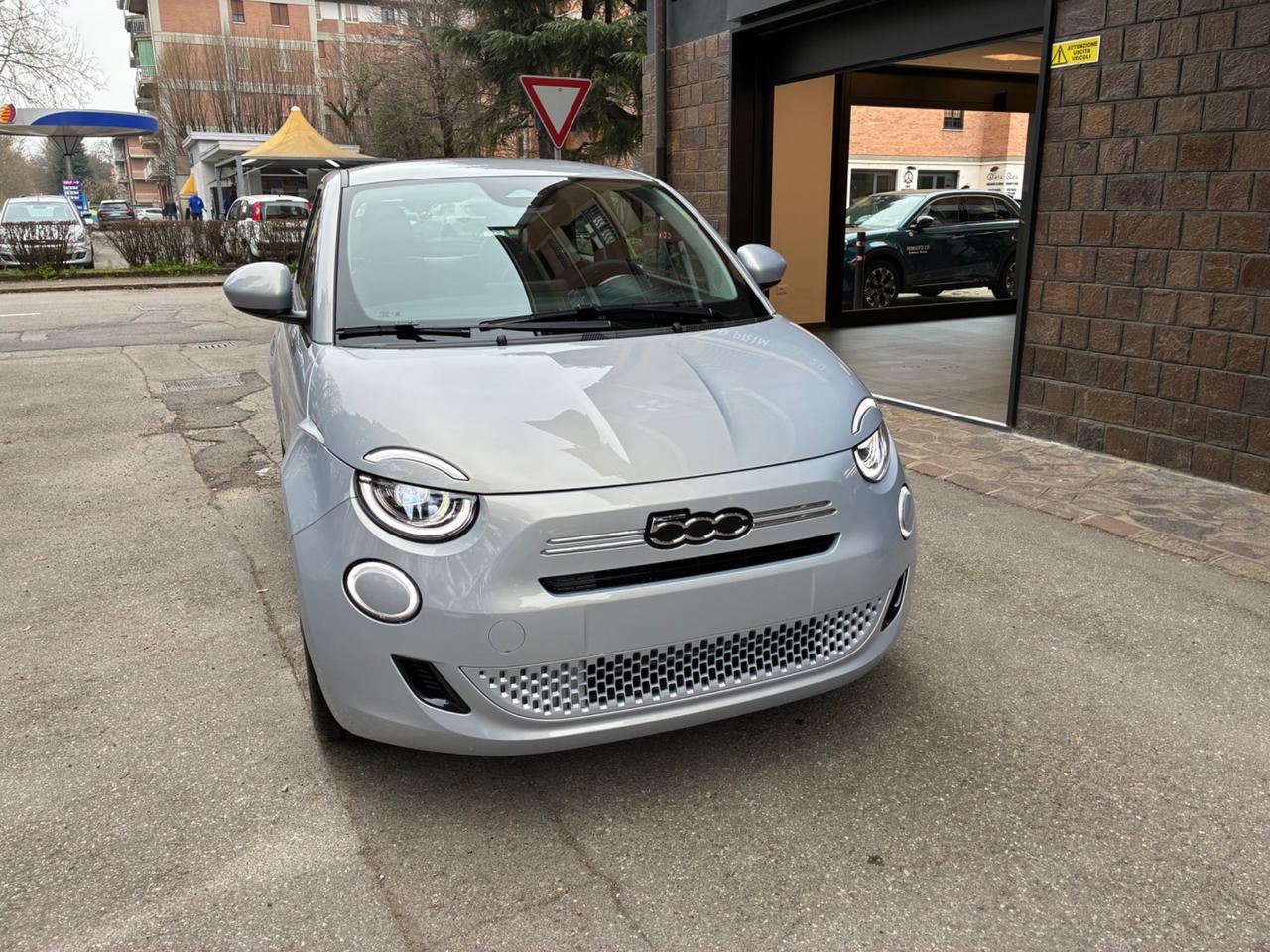 Fiat 500 Berlina Hybrid Torino