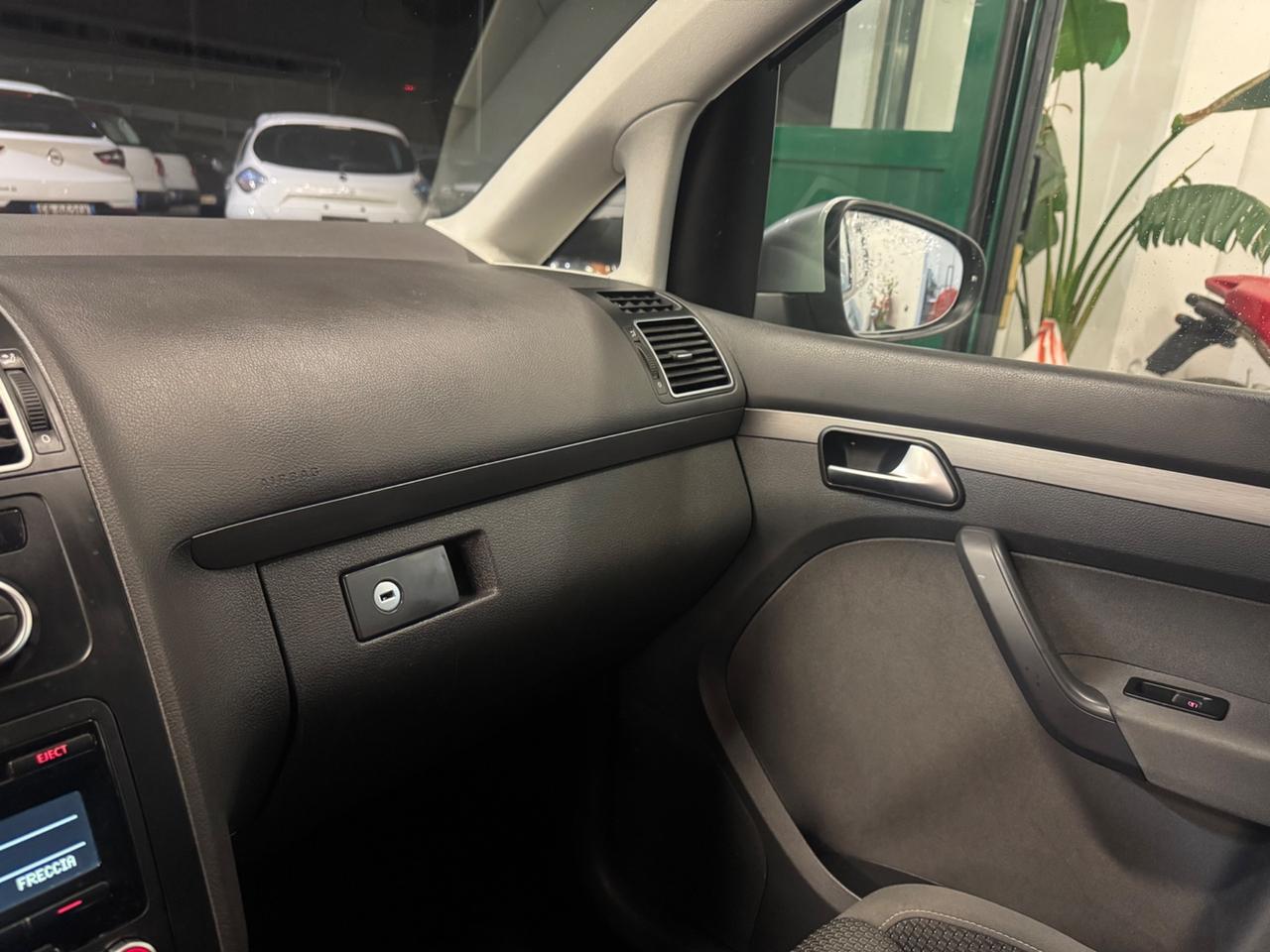 Volkswagen Touran Business 1.4 Highline EcoFuel