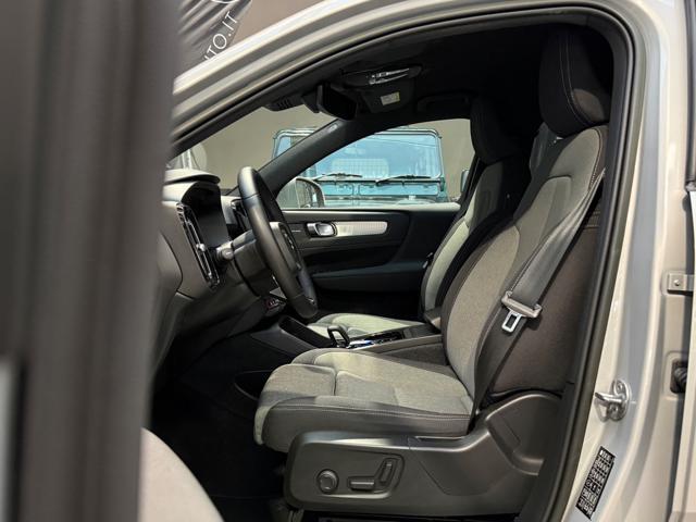 VOLVO XC40 B3 automatico Plus Bright