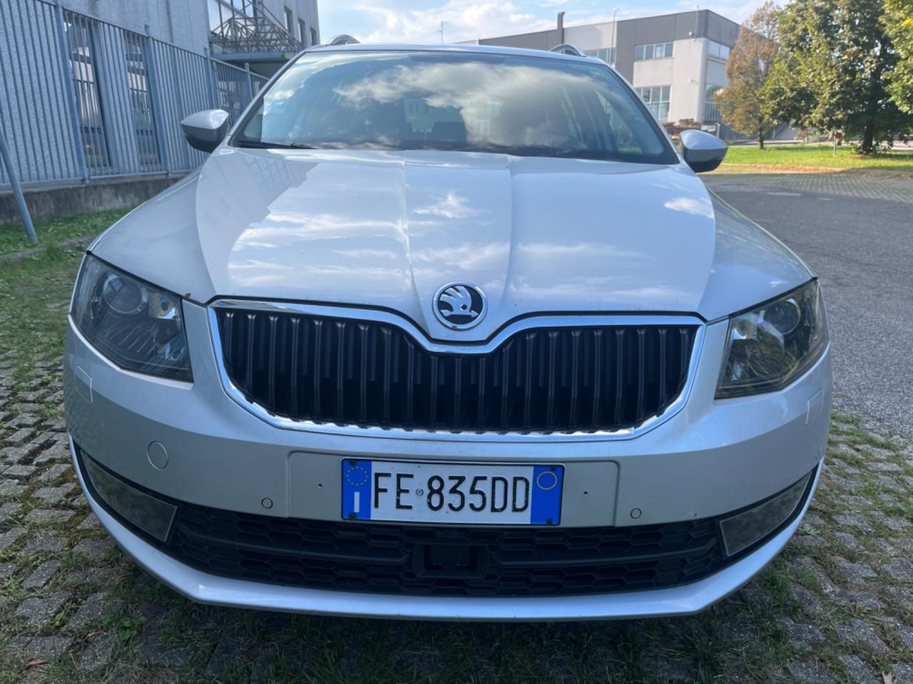 Skoda octavia 1.6 tdi dsg 2016 full int. pelle