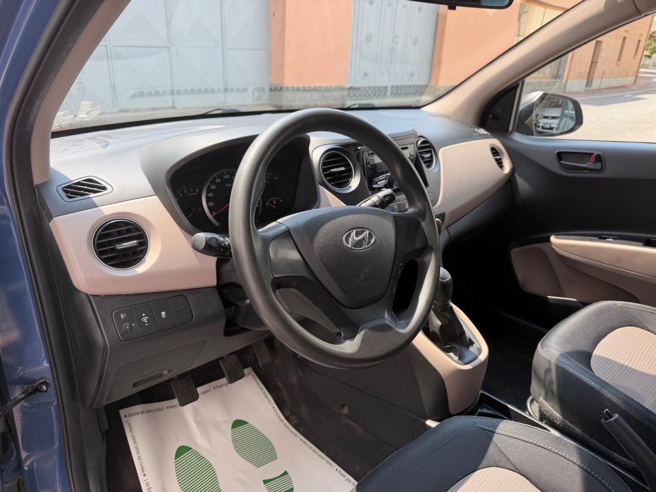 Hyundai i10 1.0