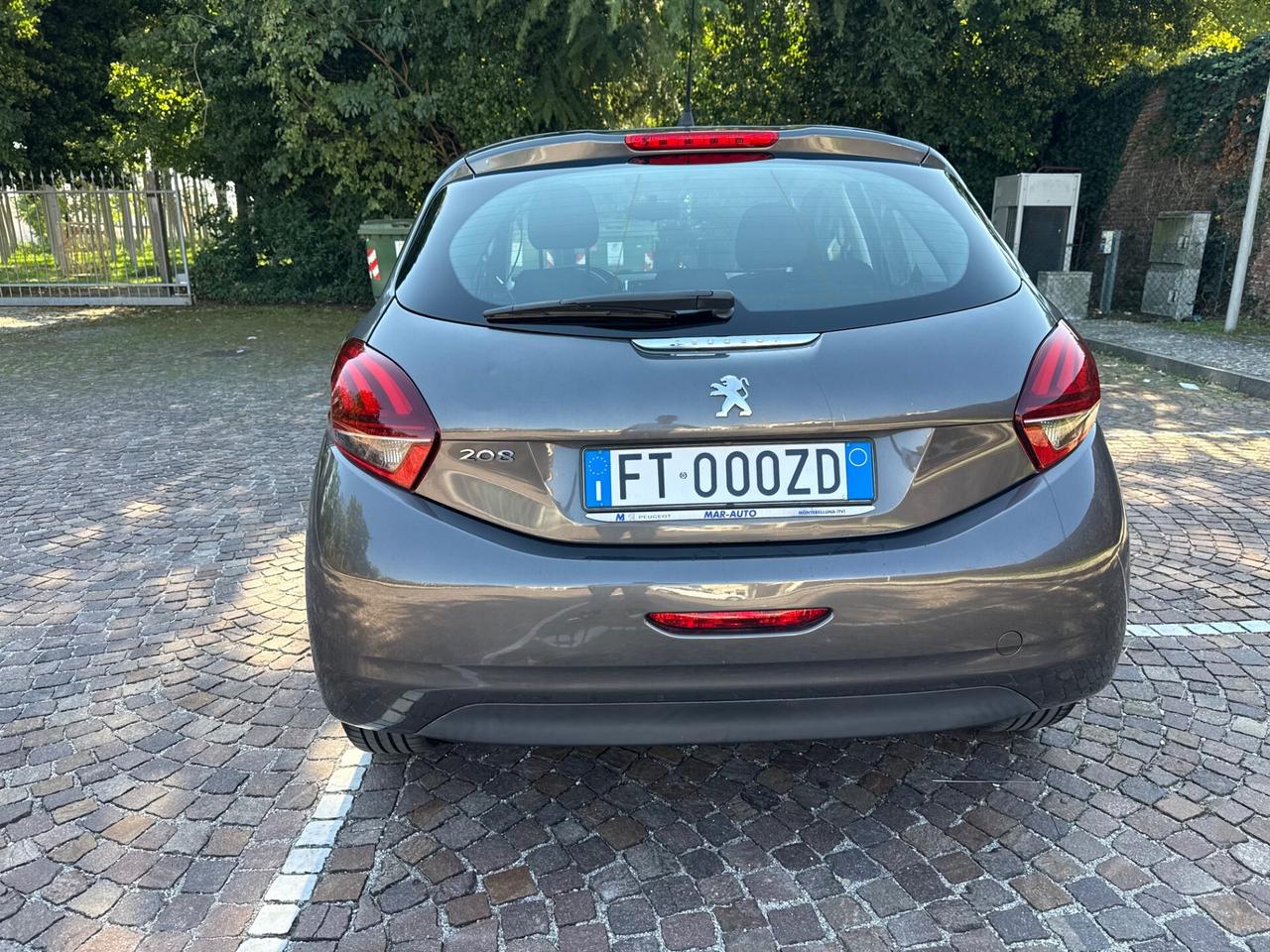 Peugeot 208 BlueHDi 100 S&S 5 porte GT Line