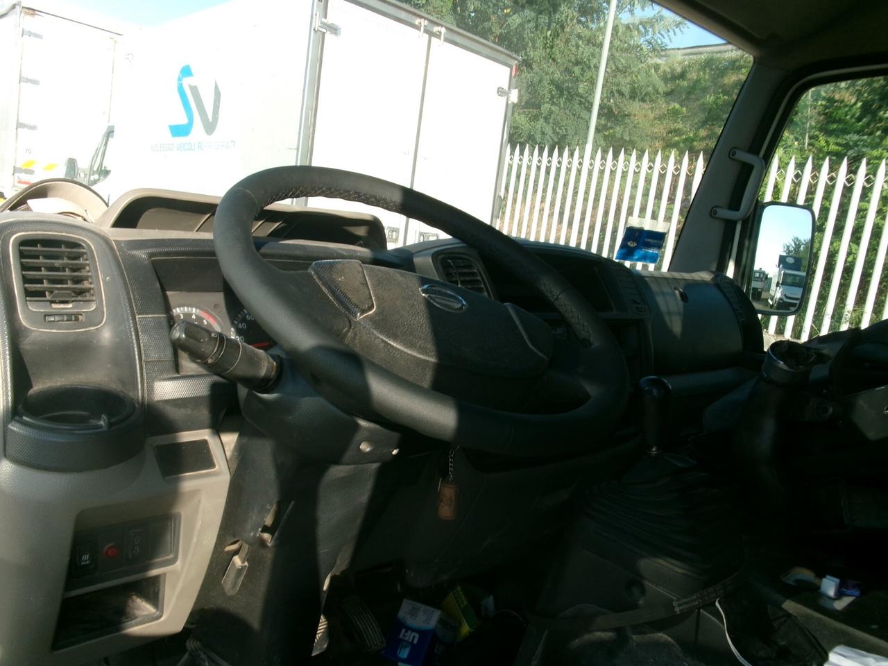 Nissan Cabstar 35-13 2.5 130CV E4 RIBALTABILE TRILAT **MOTORE ROTTO**
