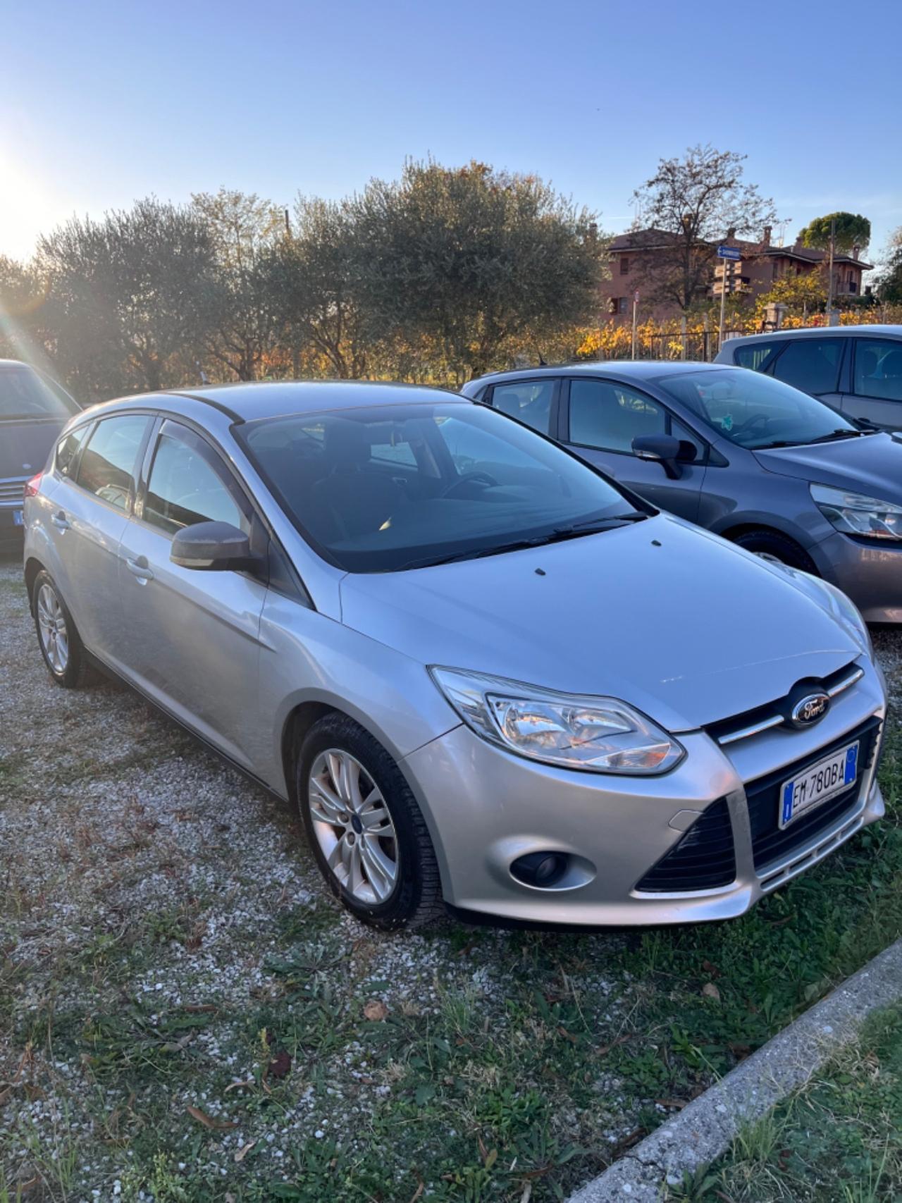 Ford Focus 1.6 TDCi 129000 km SI NEOPATENTATI