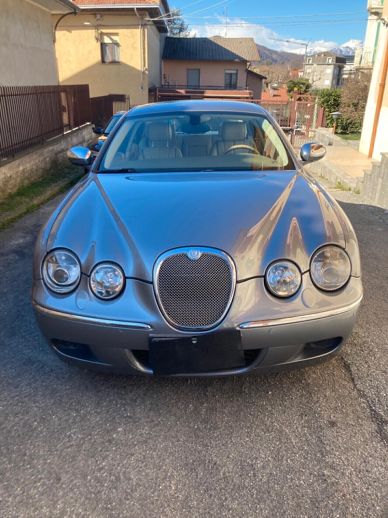 Jaguar S-Type 2.7 diesel V6 Executive automatica