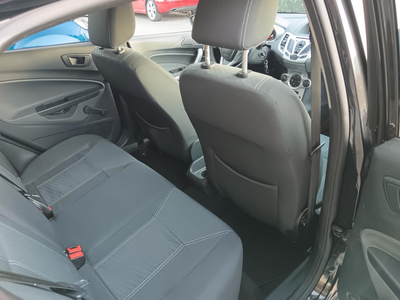 Ford Fiesta 1.4 TDCI 68CV TITANIUM NUOVISSIMA