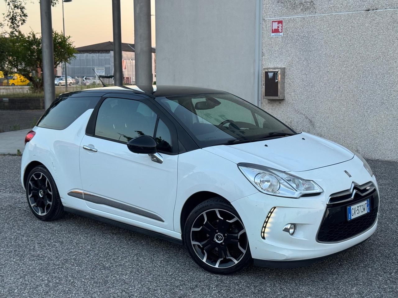Citroen DS3 3 1.2 VTi 82cv Neopatentati
