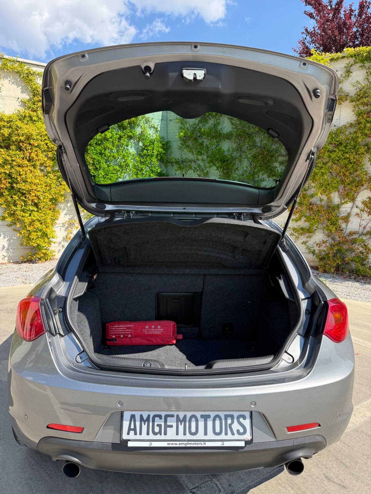 Alfa Romeo Giulietta 1750 TBi Quadrifoglio Verde