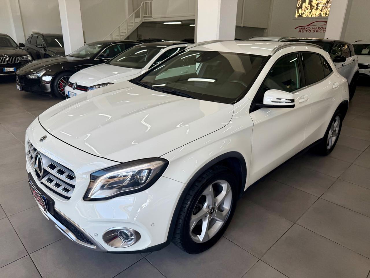 Mercedes-benz GLA 200 d Premium FINANZIABILE
