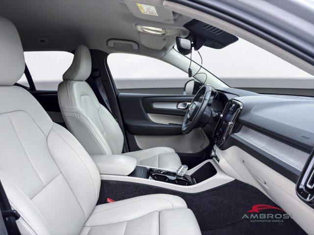 VOLVO XC40 2.0 b3 Plus Dark auto