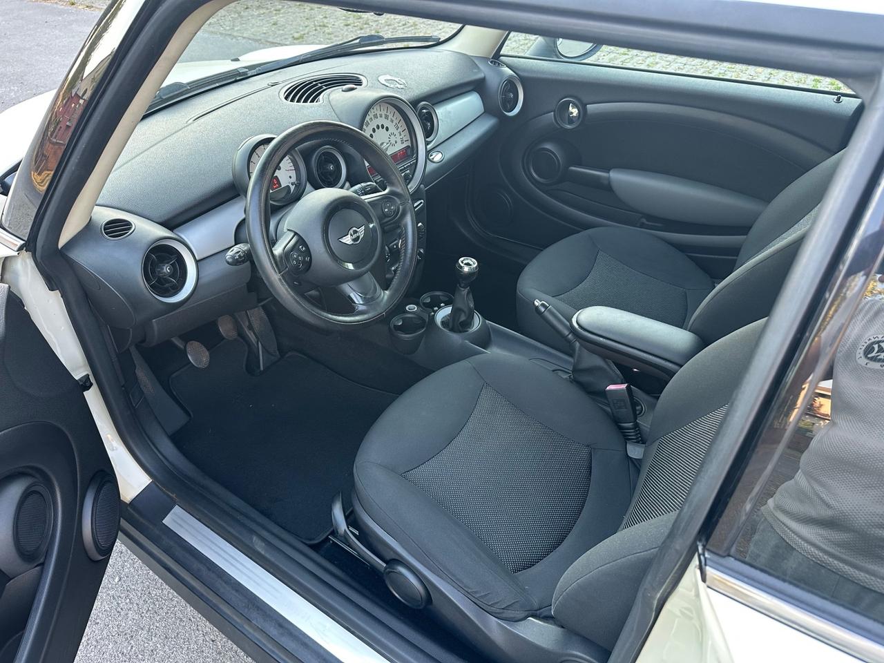 Mini 1.6 16V One D