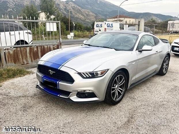 Ford mustang navi camera perfetta