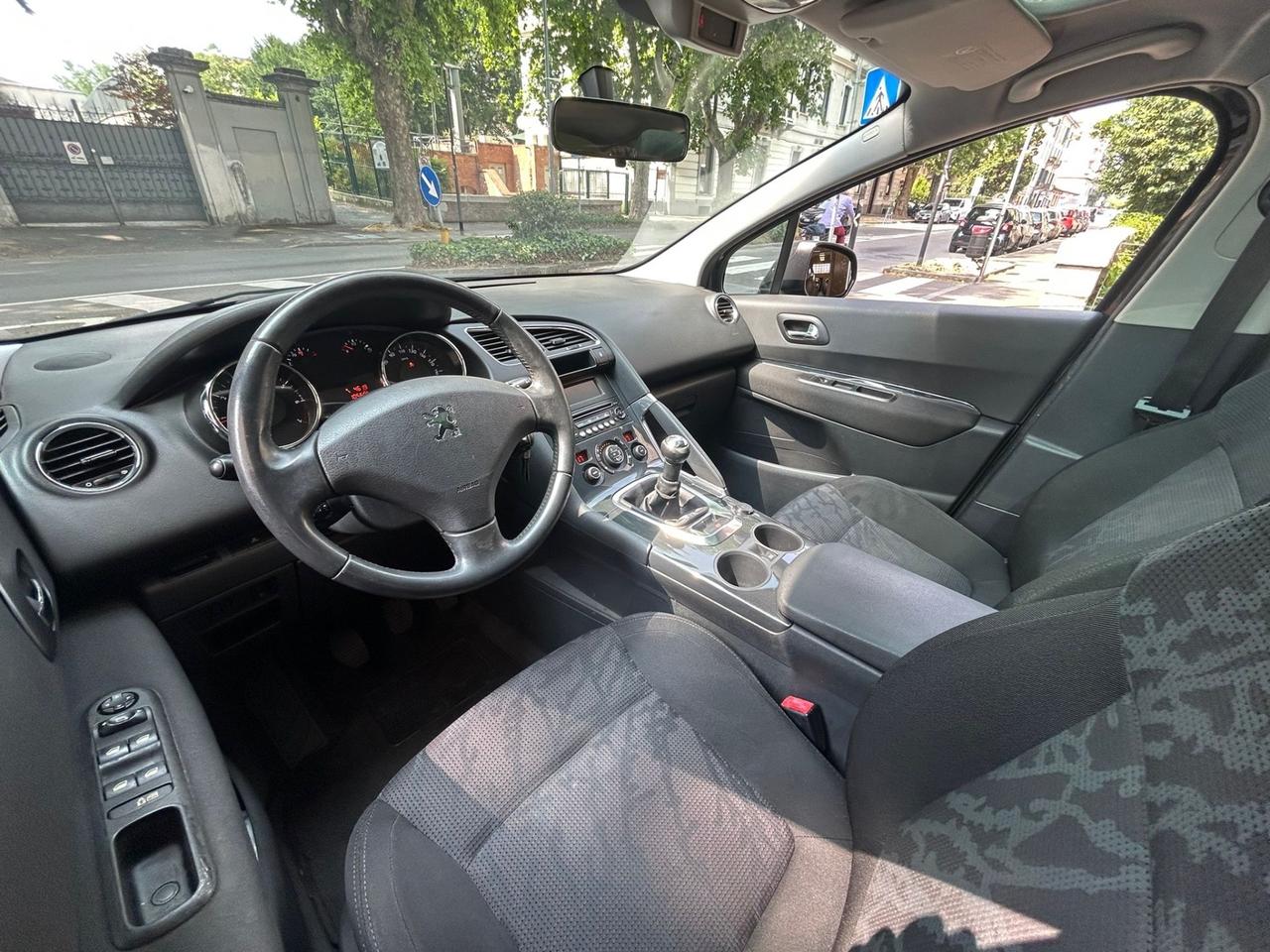 Peugeot 3008 1.6 VTi 120CV Access