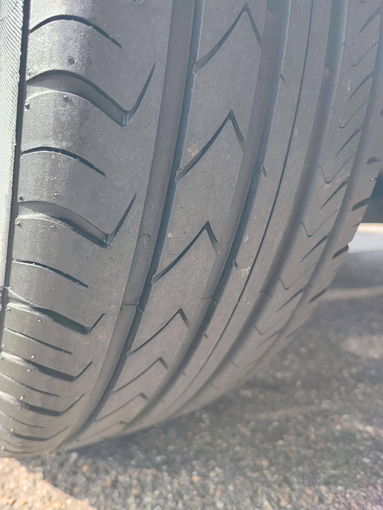 Ds DS3 3 1.2 VTi 82 Just Black