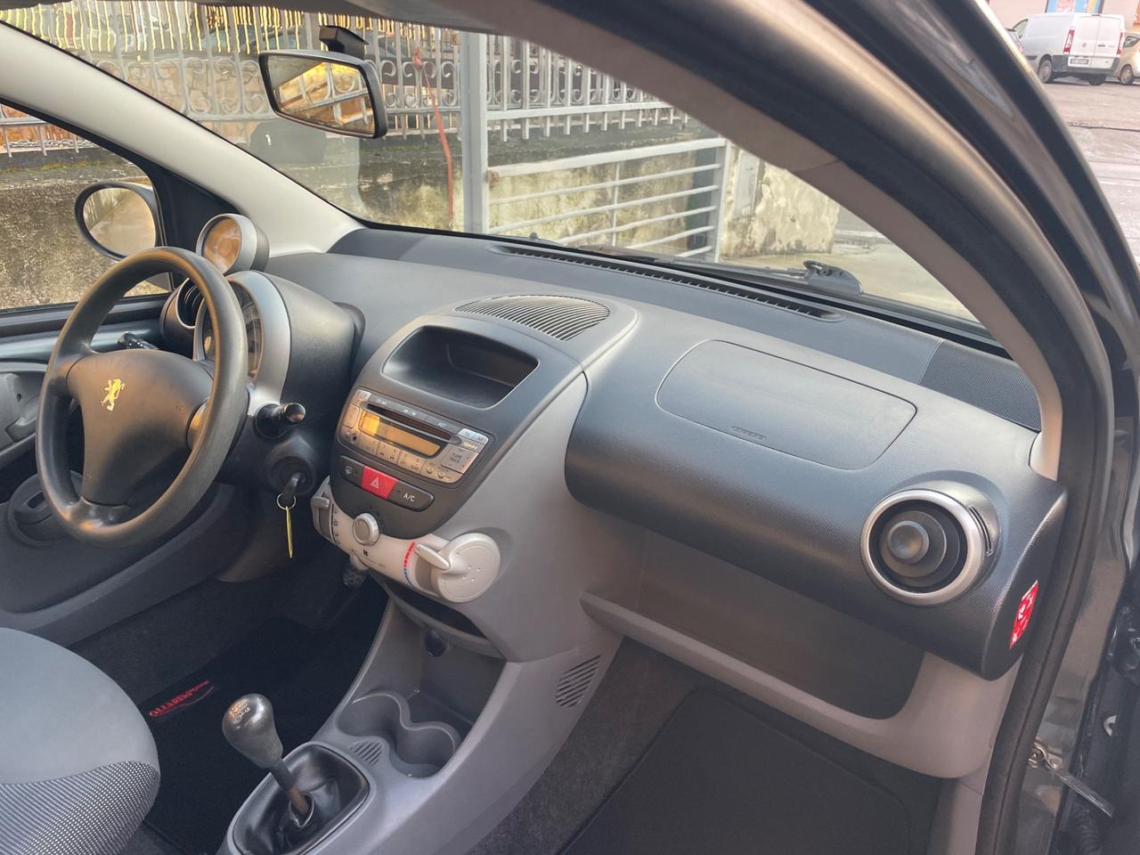 Peugeot 107 1.0 68CV 5p. Sweet Years