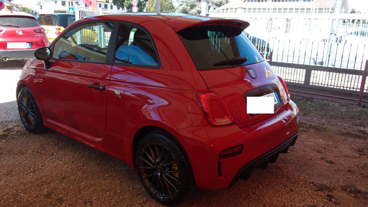 Abarth 695 1.4 Turbo T-Jet 180 CV