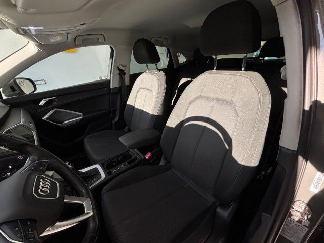 AUDI Q3 35 TDI quattro S tronic S line edition