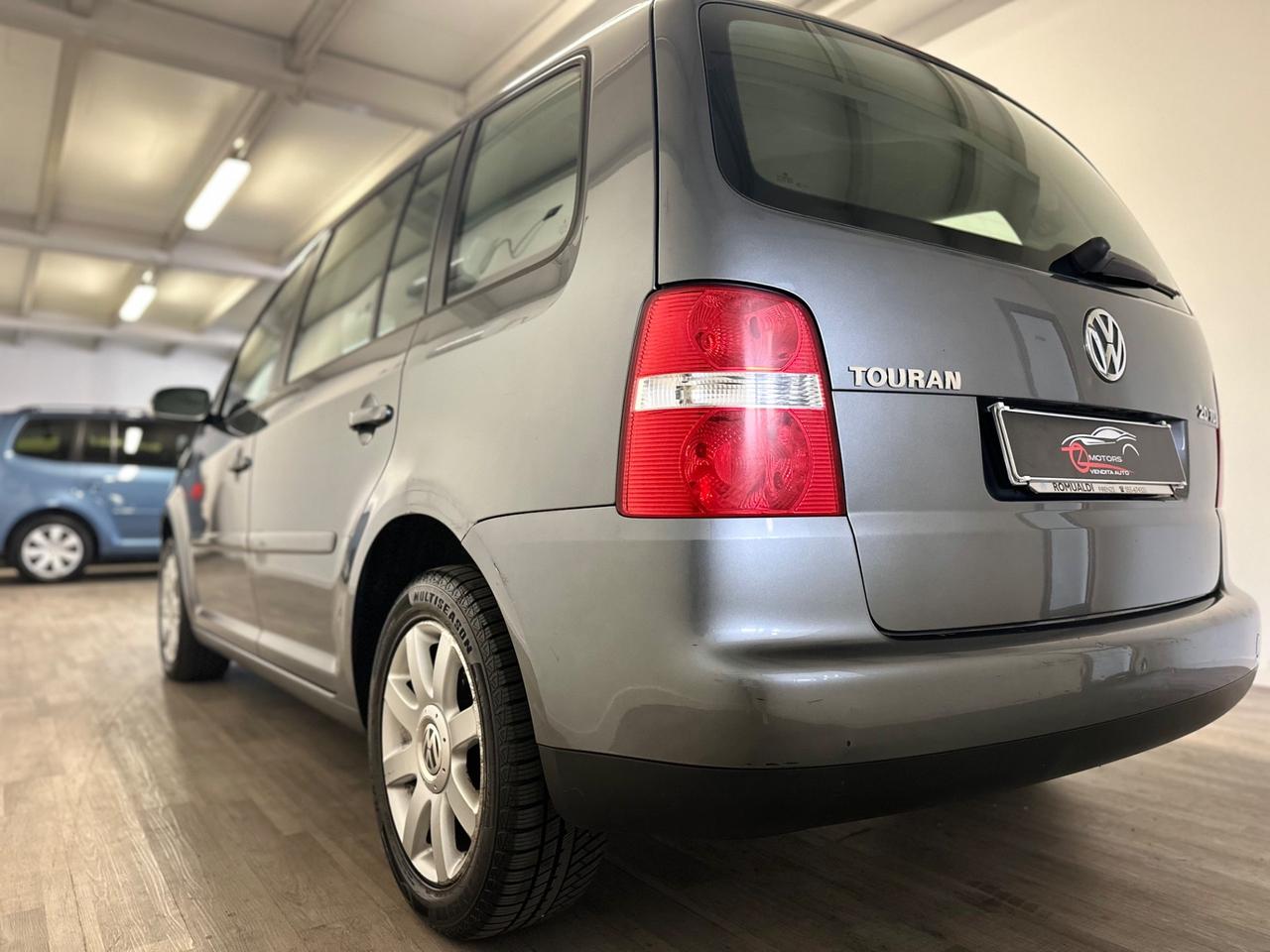 Volkswagen Touran 2.0 16V TDI Trendline 7 POSTI