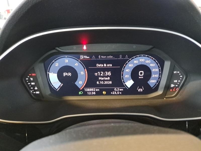 AUDI Q3 35 TDI S TRONIC BUSINESS ADVANCED SUV