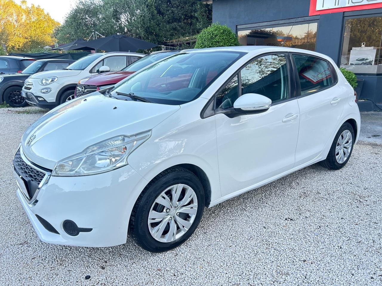 Peugeot 208 1.4 HDi 5P NEOPATENTATI FULL