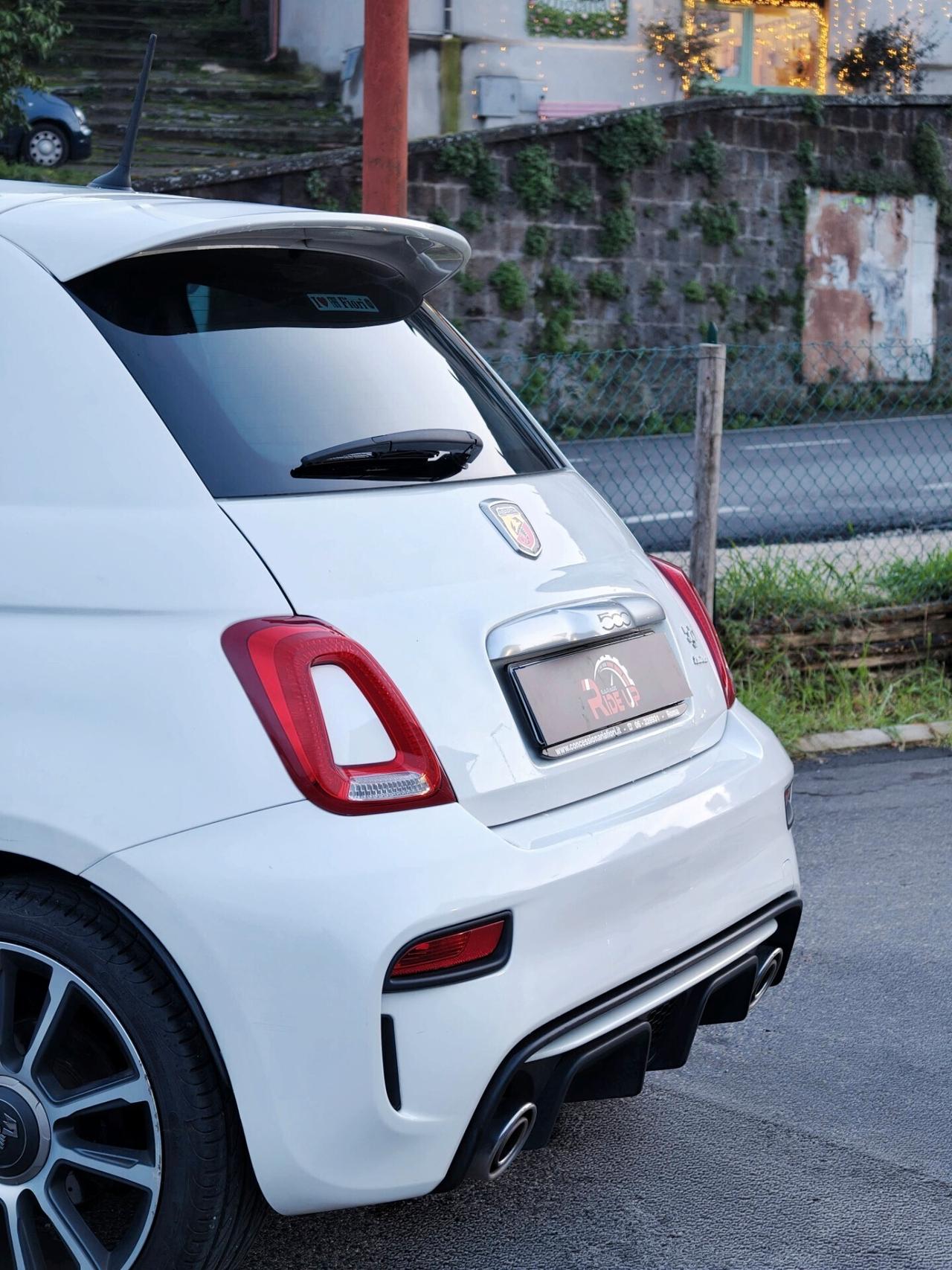 Abarth 595 1.4 Turbo T-Jet 165 CV Turismo