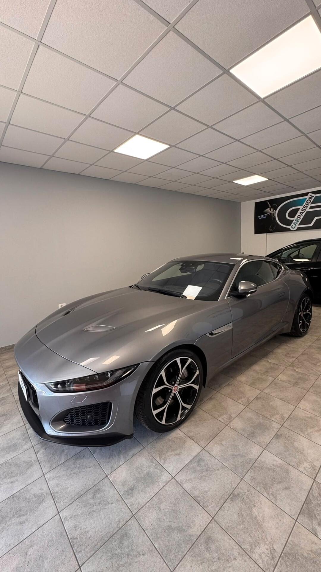 Jaguar F-Type 2.0 aut. Coupé R-Dynamic Black