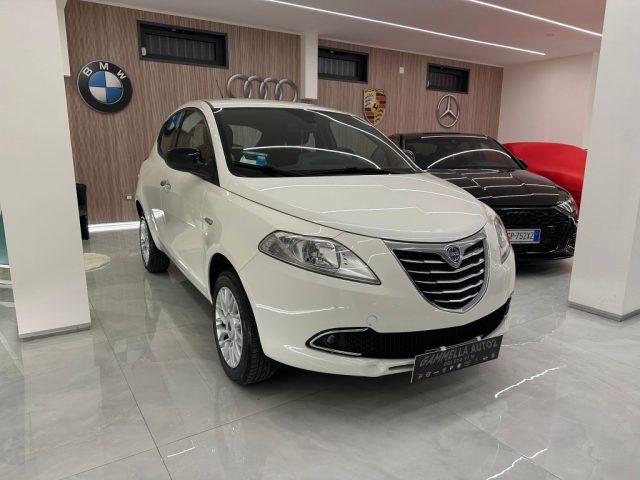 LANCIA Ypsilon 0.9 TwinAir 85 CV 5 porte Metano Ecochic Gold