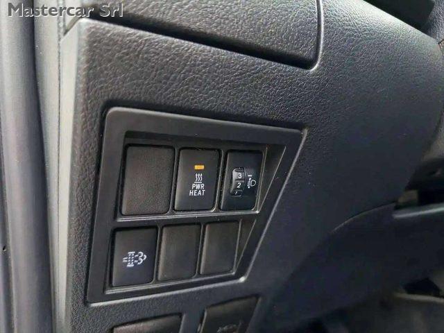 TOYOTA Hilux Hilux IV 2.4 d-4d double cab Comfort 4wd - GF290HN