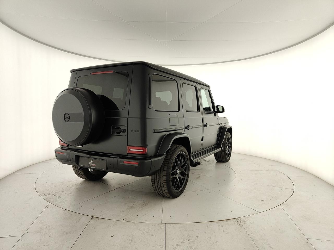Mercedes-Benz G AMG 63 585cv auto