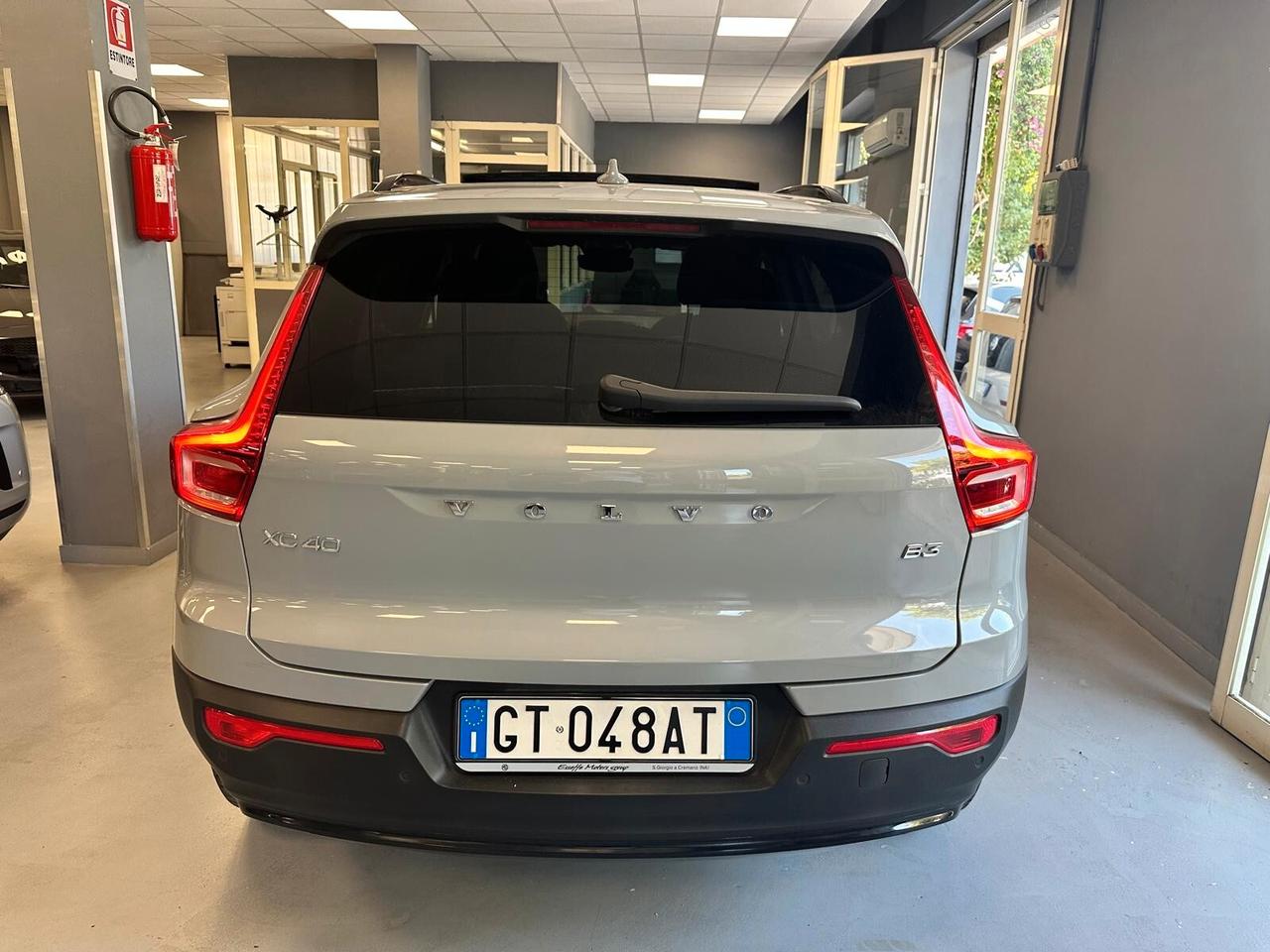 Volvo XC40 B3 automatico Plus Dark