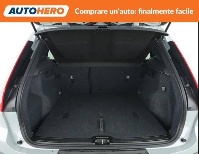 VOLVO XC40 B3 automatico Essential