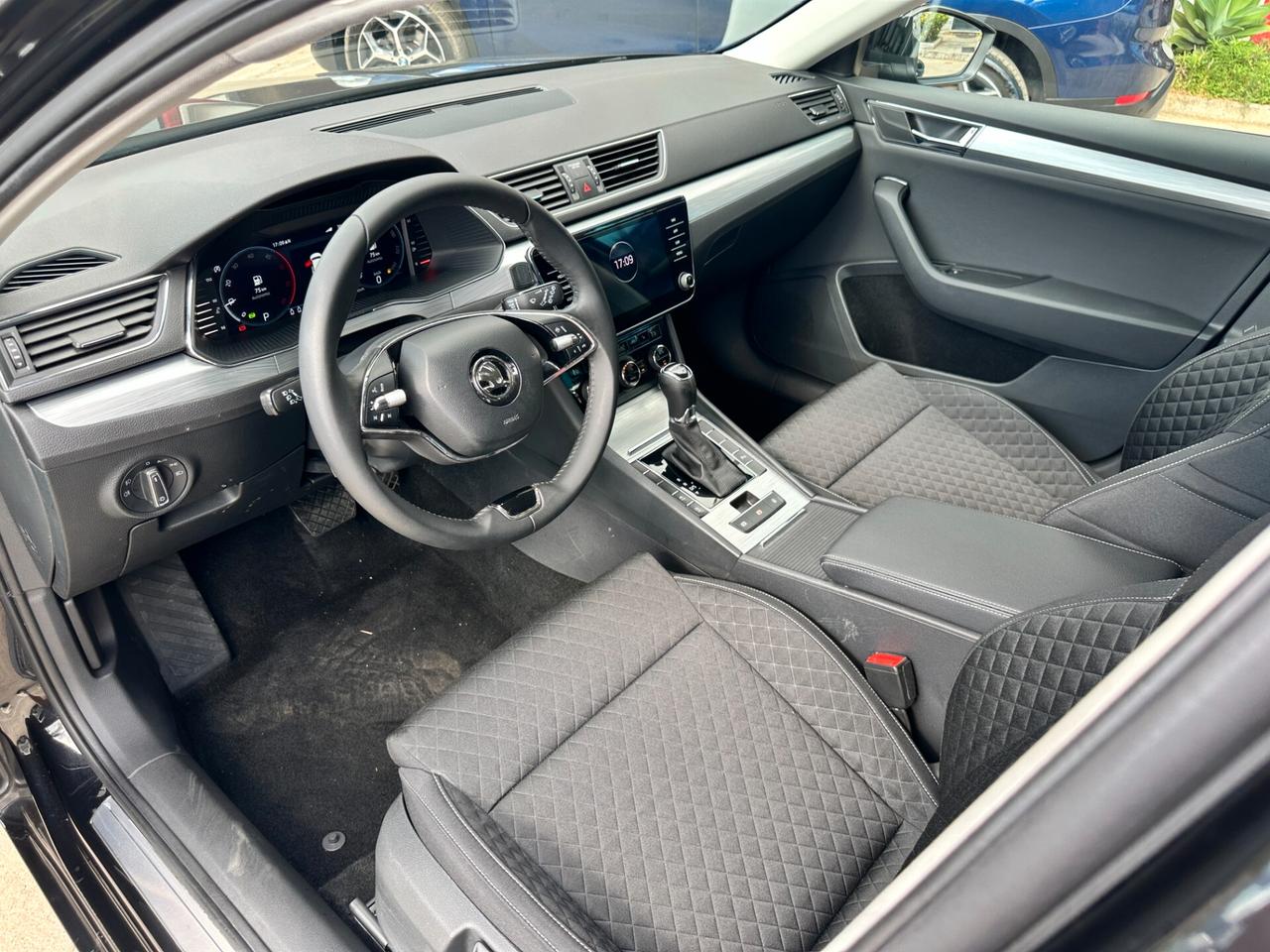 Skoda Superb 2.0 TDI EVO 150 CV SCR DSG Wagon Executive