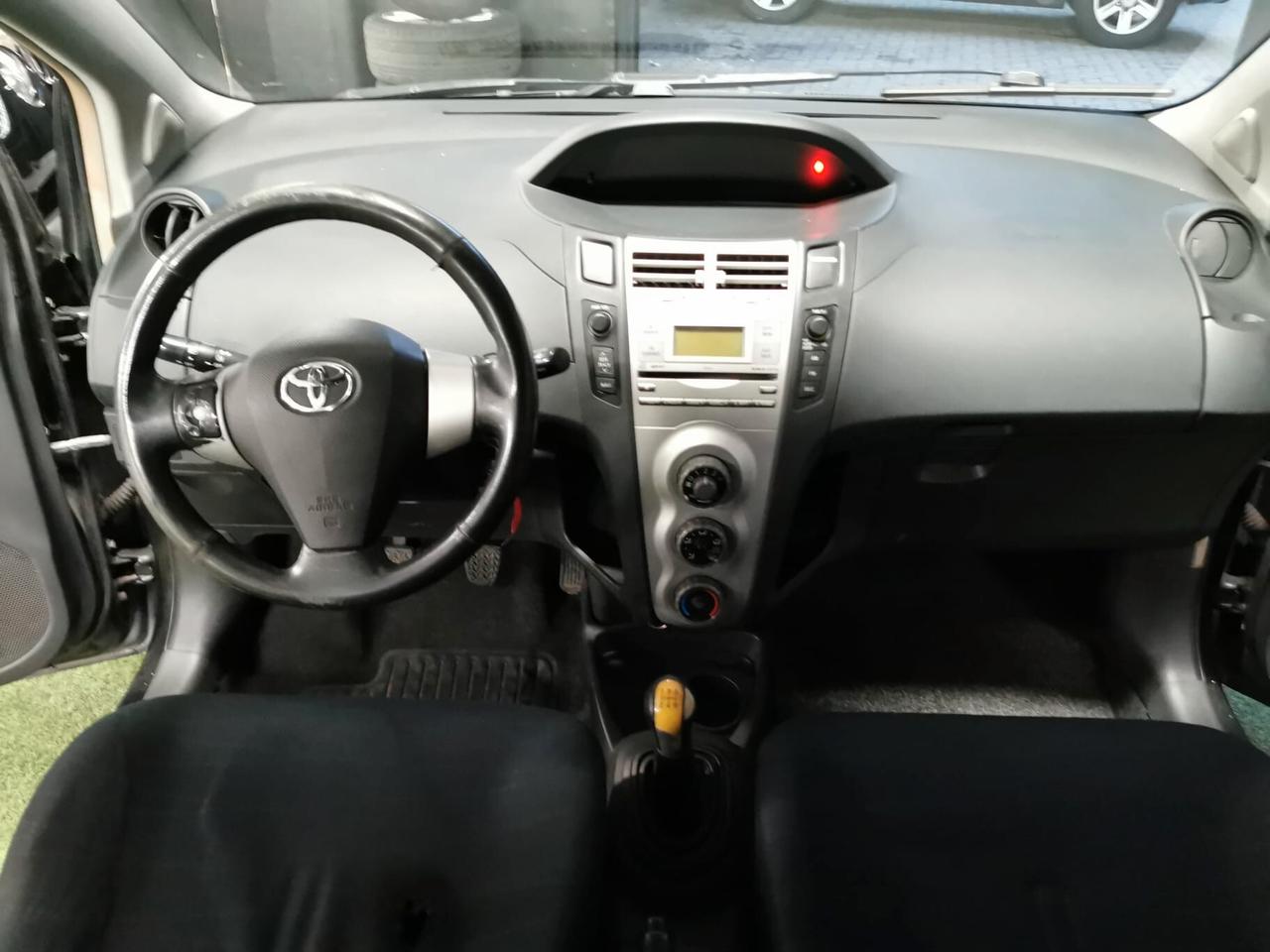 Toyota Yaris 1.0 3 porte Sol GARANZIA 12 MESI