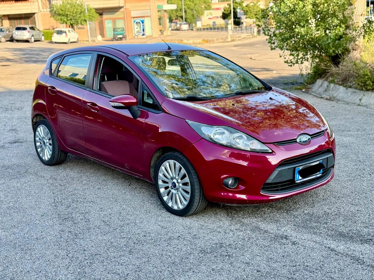 Ford fiesta Diesel 1.4 TDCi neopatentati UNIPROPRIETÀ